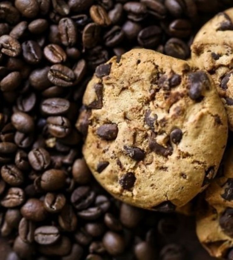 COOKIES WITH COFFEE AND CHOCOLATE
